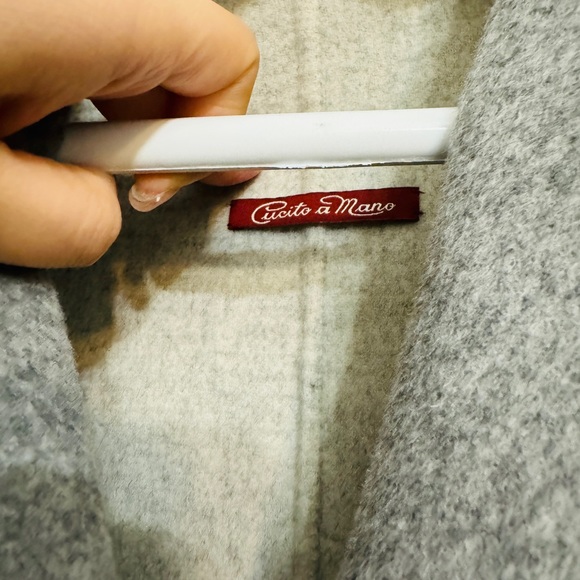 Virgin Wool and Cashmere Coat, 2-tone jacket - Picture 11 of 12